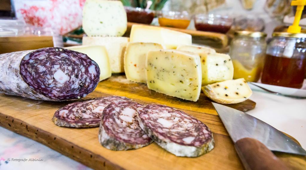 Agriturismo La Valle Degli Ulivi Semproniano Екстериор снимка